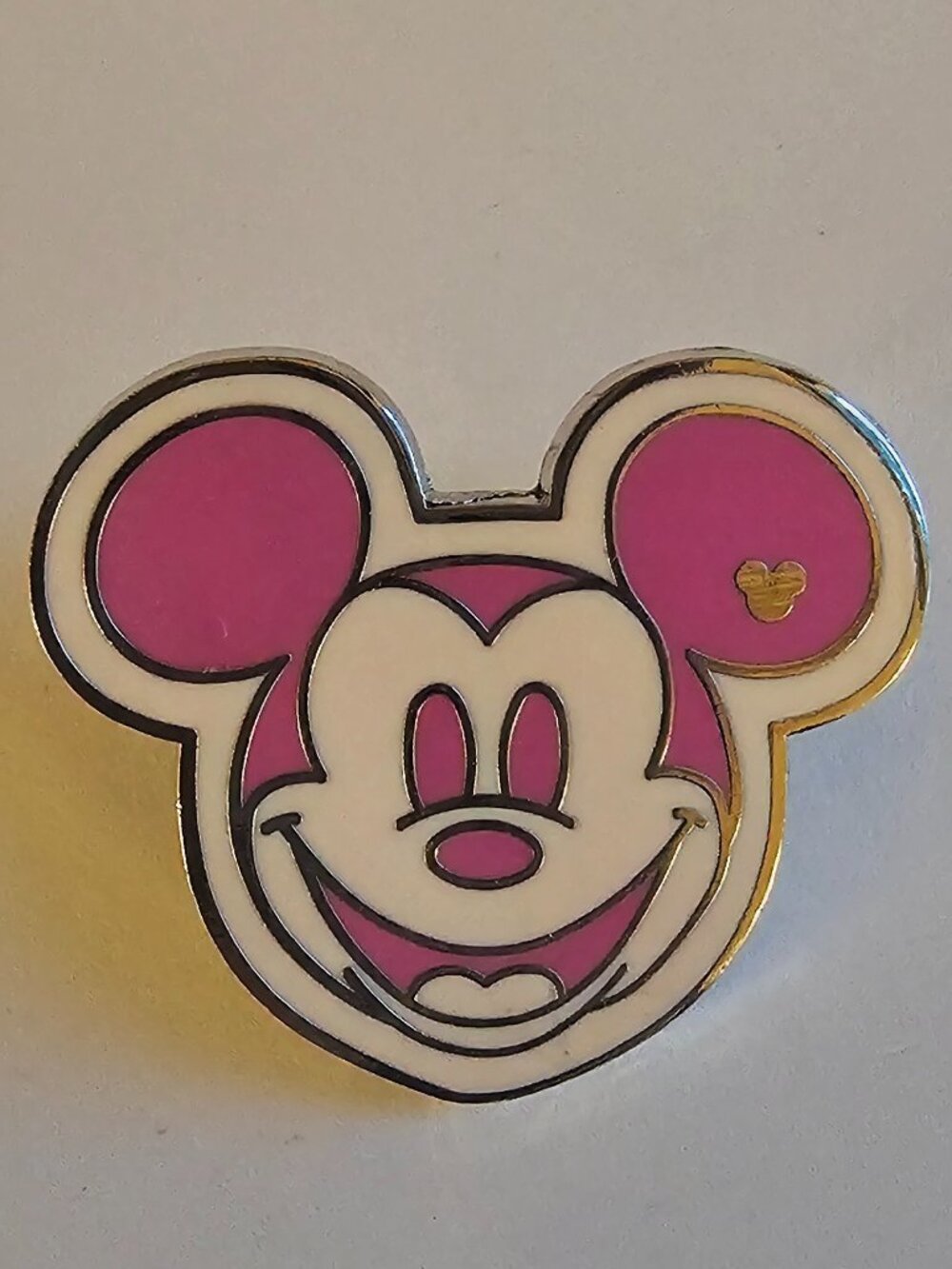 DISNEY Pin Trading ~ Colorful Mickey Heads ~ Pink 1/5 ~ Hidden Mickey ~2008 ~P27
